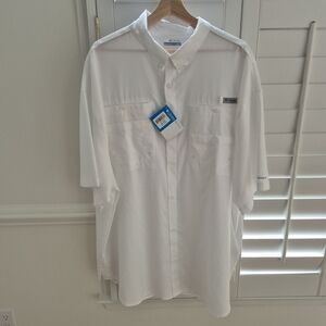 Columbia Men's White Short-Sleeve Button-Down Performance Shirt